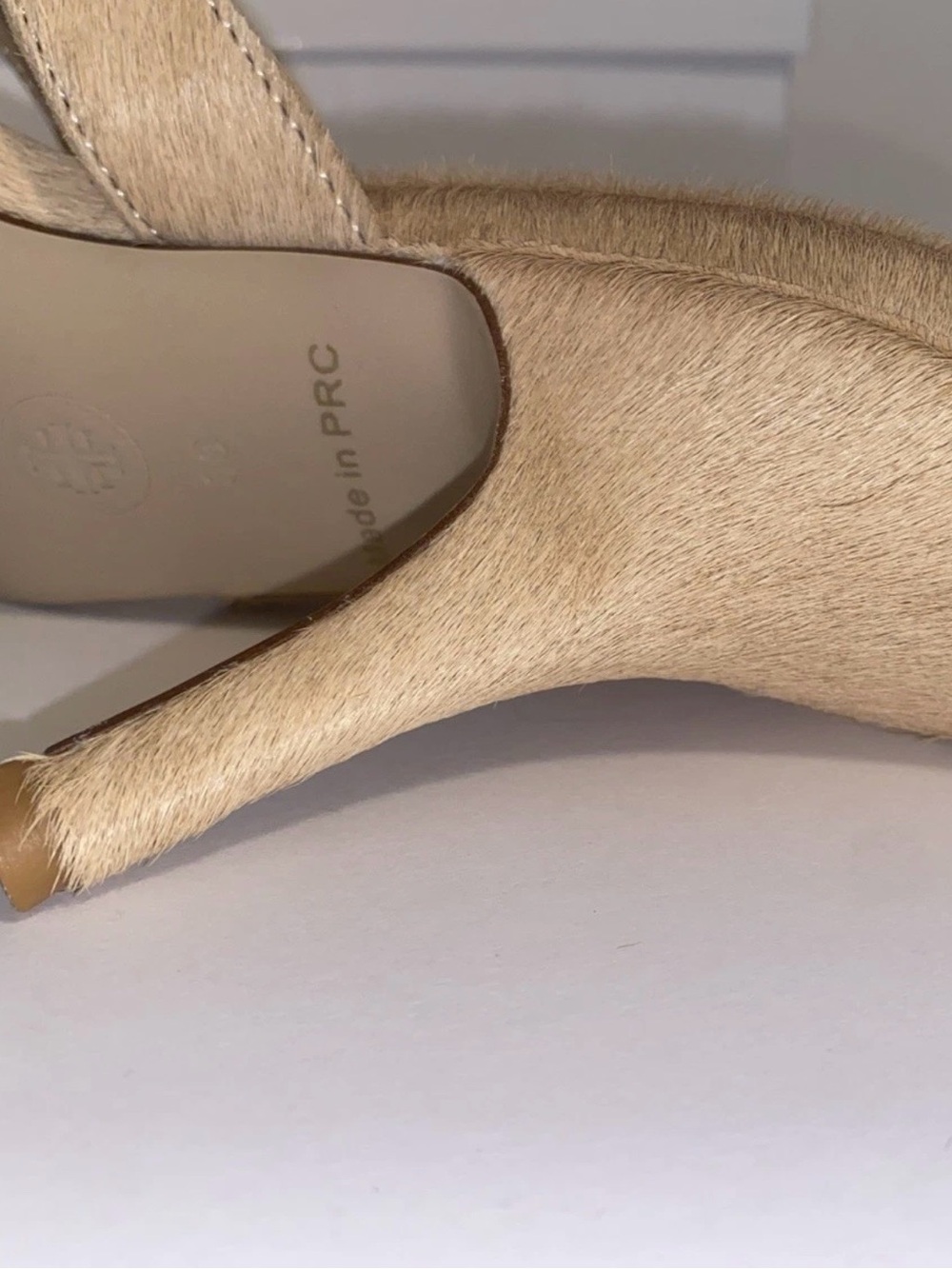 REVOLVE Tokyo Thong Sandal in Tan Calf Hair US Size 6 FEMME LA - NEW - Picture 7 of 16